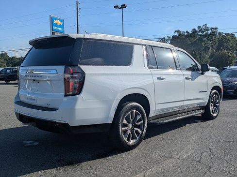 Certified 2024 Chevrolet Suburban LT w/ LT Signature Plus Package RWD image 4