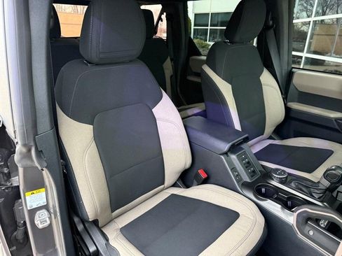 Used 2022 Ford Bronco Big Bend image 11