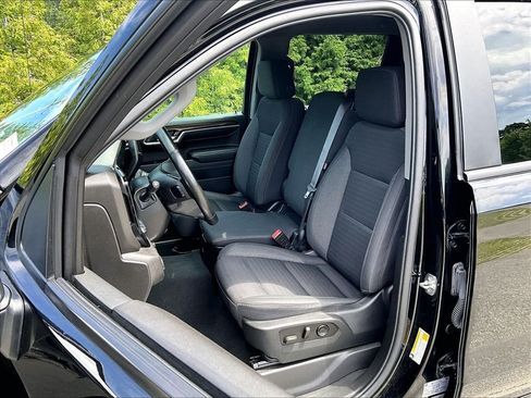 Used 2023 Chevrolet Silverado 1500 LT AWD/4WD image 10