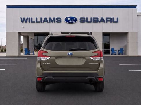 Used 2024 Subaru Forester Premium AWD/4WD image 8