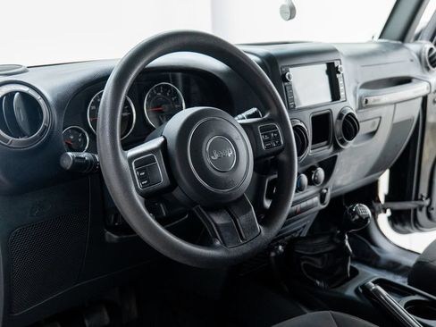 Used 2018 Jeep Wrangler Sport AWD/4WD image 25