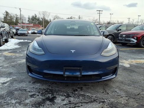 Used 2023 Tesla Model 3 Standard Range image 8