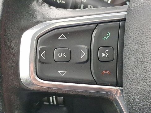 Used 2022 RAM 1500 Laramie AWD/4WD image 17