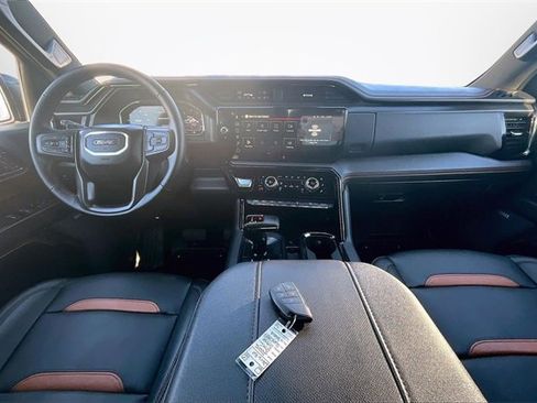 Used 2025 GMC Sierra 1500 AT4 w/ AT4 Premium Package image 14