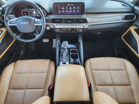 Used 2022 Kia Telluride SX w/ Towing Package image 23