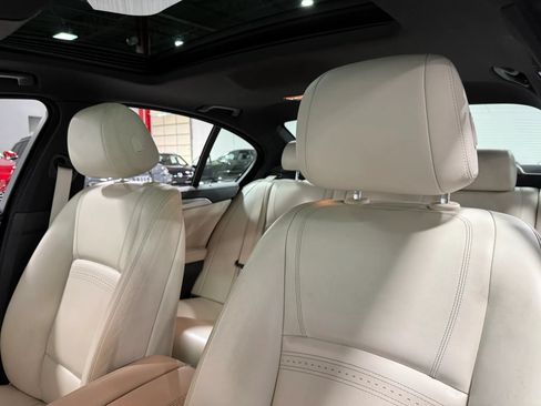 Used 2015 BMW 528i xDrive Sedan AWD/4WD image 14