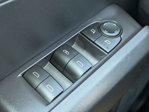 Used 2023 Chevrolet Colorado Trail Boss w/ Technology Package AWD/4WD image 23