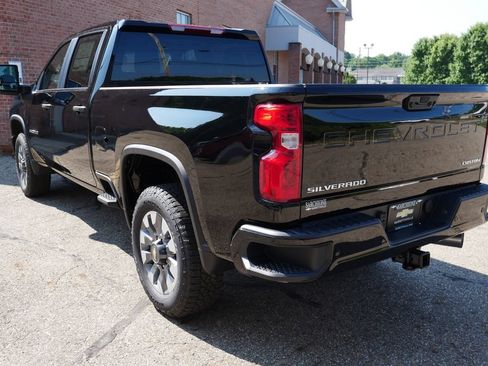 New 2026 Chevrolet Silverado 2500 Custom w/ Custom Value Package AWD/4WD image 8