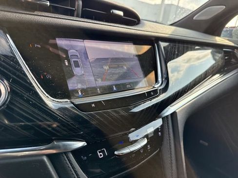 Used 2024 Cadillac XT6 Premium Luxury w/ Technology Package image 19