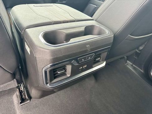 Used 2025 Chevrolet Silverado 3500 High Country w/ Technology Package image 16