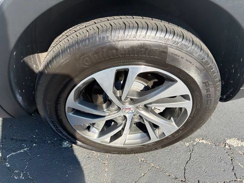 Used 2023 Buick Envision Essence AWD/4WD image 9