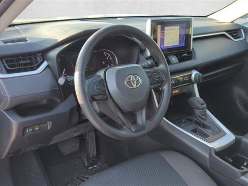 Used 2023 Toyota RAV4 LE FWD image 10