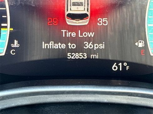 Used 2021 Chrysler Pacifica Touring w/ Uconnect Theater Family Group image 30