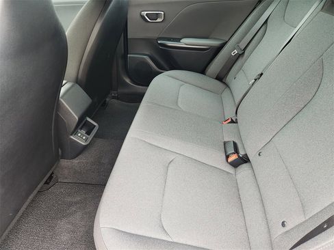 New 2025 Kia K4 LX image 19
