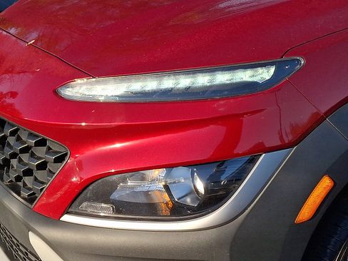 Certified 2023 Hyundai Kona SE AWD/4WD image 9