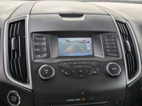 Used 2018 Ford Edge SEL w/ Ford Safe & Smart Package image 23