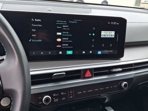 Certified 2025 Kia Sorento SX FWD image 18