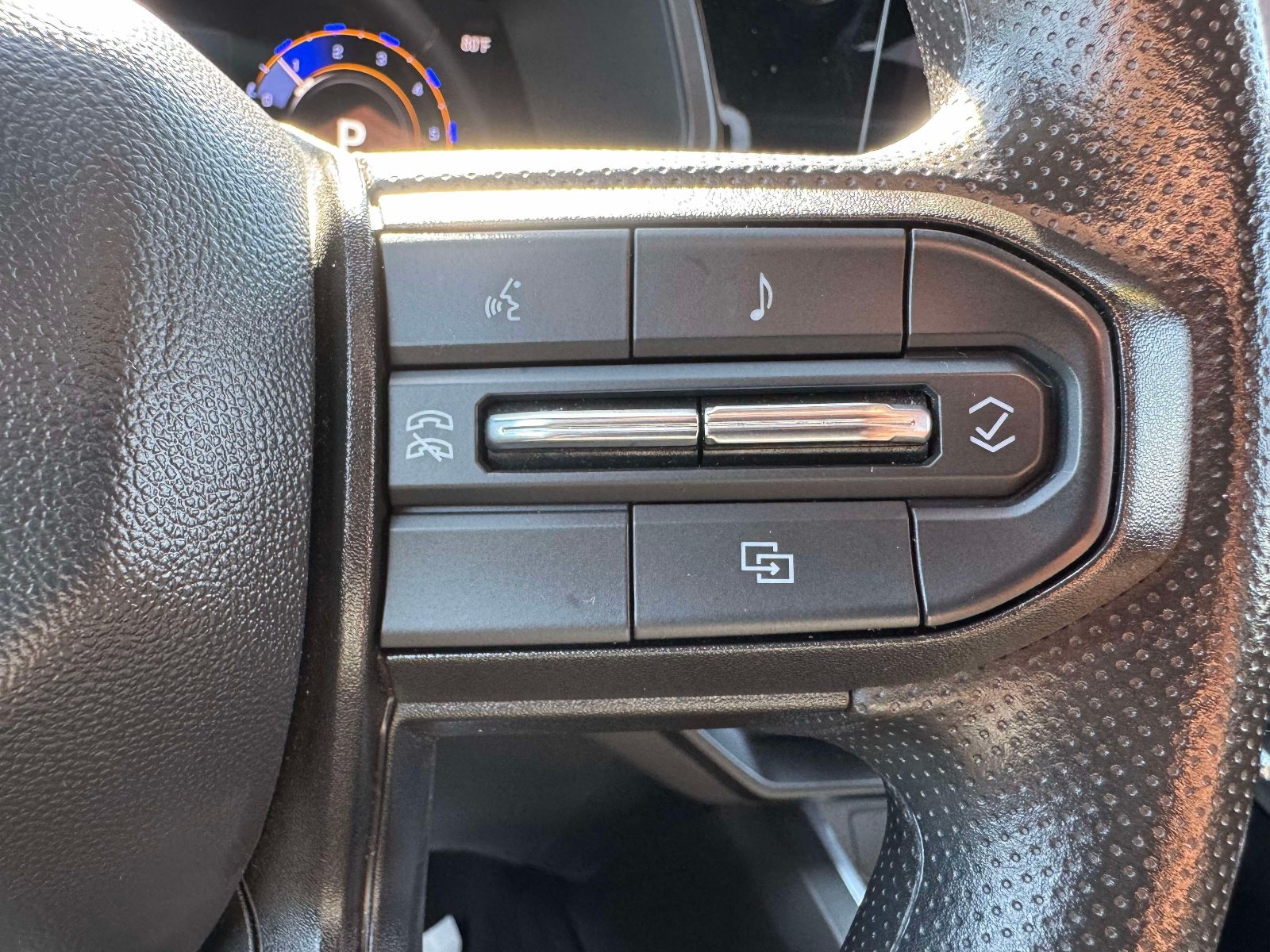 Used 2024 Chevrolet Colorado Trail Boss w/ Advanced Trailering Package AWD/4WD image 20