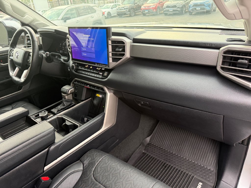 Used 2024 Toyota Tundra Limited AWD/4WD image 17