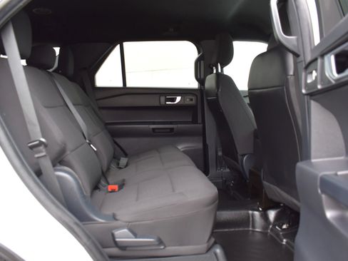 Used 2025 Ford Explorer 4WD Police Interceptor image 16