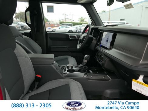 New 2025 Ford Bronco 4-Door image 27