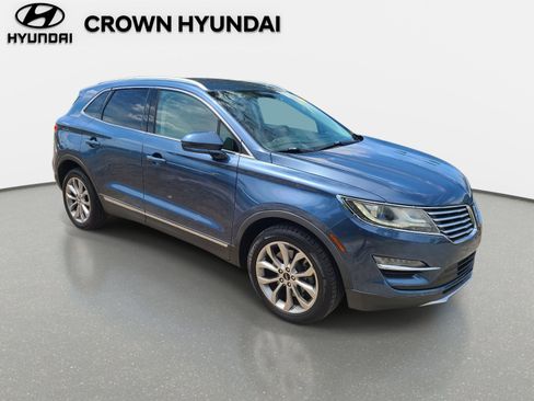Used 2018 Lincoln MKC Select w/ Select Plus Package AWD/4WD image 3