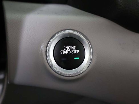 Used 2023 GMC Terrain SLE w/ Driver Convenience Package image 39