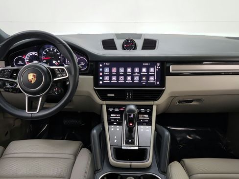 Used 2023 Porsche Cayenne Platinum Edition AWD/4WD image 21