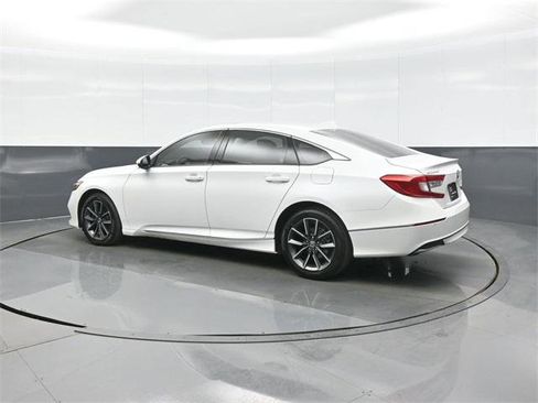 Used 2022 Honda Accord EX-L image 5