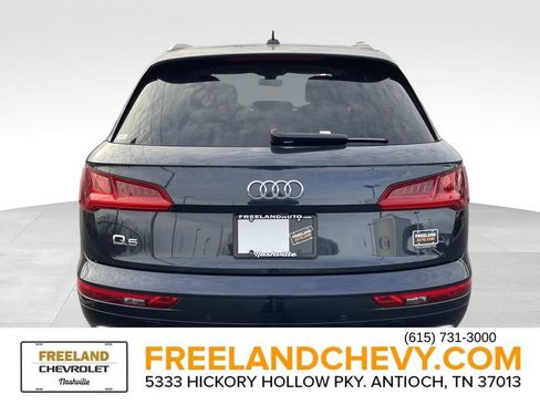 Used 2020 Audi Q5 2.0T Premium Plus w/ Premium Plus Package image 4