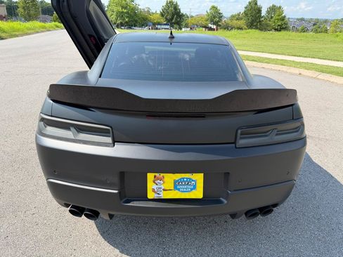 Used 2015 Chevrolet Camaro SS w/ SS Performance Package RWD image 6
