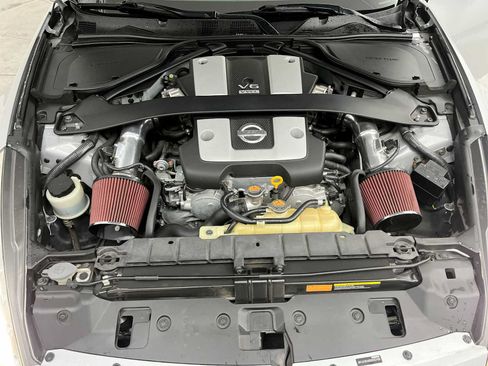 Used 2013 Nissan 370Z Touring w/ Sport Pkg RWD image 23