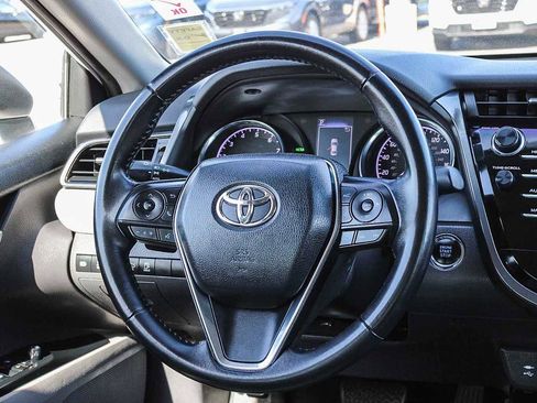 Used 2019 Toyota Camry SE image 15