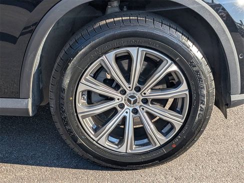 Used 2024 Mercedes-Benz GLC 300 GLC 300 image 10
