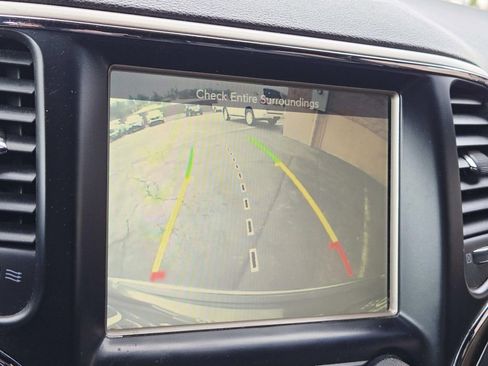 Used 2014 Jeep Grand Cherokee Limited image 13