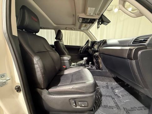 Used 2021 Toyota 4Runner TRD Off-Road Premium w/ Moonroof Package AWD/4WD image 23
