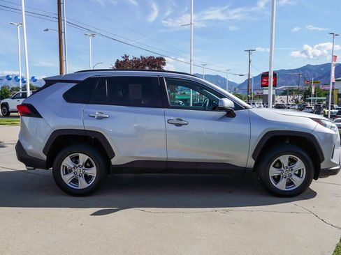 Certified 2025 Toyota RAV4 XLE AWD/4WD image 9
