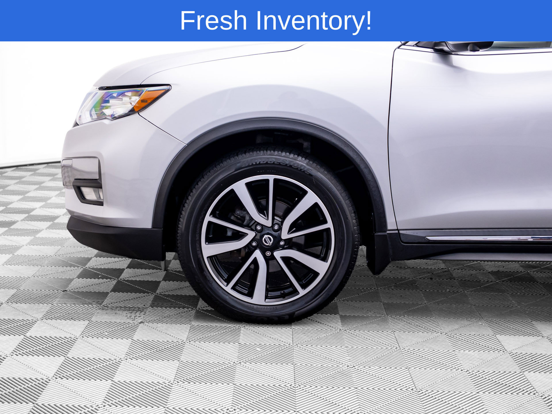 Used 2020 Nissan Rogue SL w/ Premium Package AWD/4WD image 32
