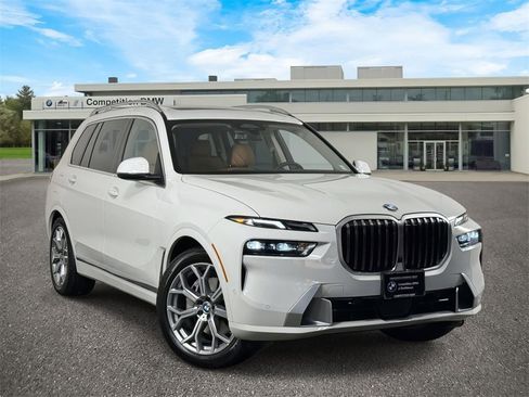 Used 2025 BMW X7 xDrive40i w/ Premium Package image 1