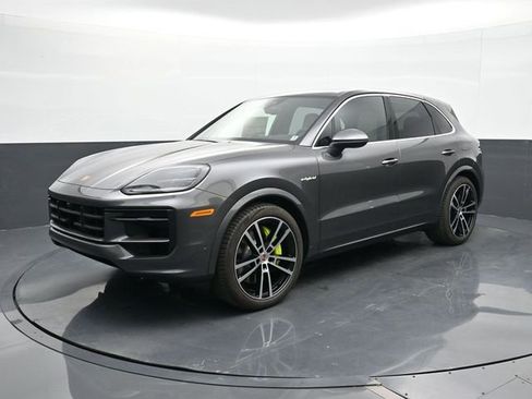 New 2026 Porsche Cayenne S AWD/4WD image 1