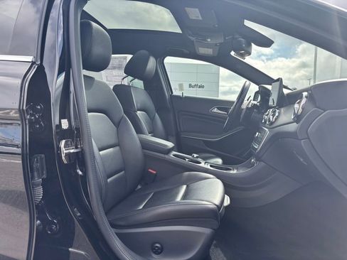 Used 2019 Mercedes-Benz GLA 250 4MATIC image 21