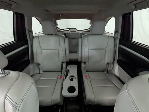 Used 2016 Toyota Highlander XLE AWD/4WD image 21