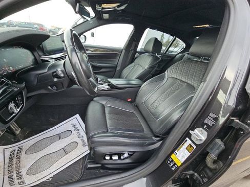 Used 2020 BMW M550i xDrive w/ Executive Package image 11