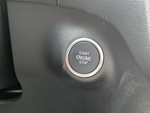 New 2026 Volvo XC40 B5 Core image 30