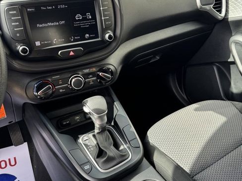Used 2023 Kia Soul LX w/ Option Group 015 image 21