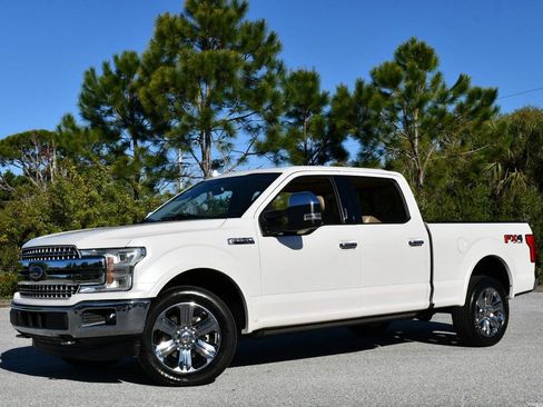 Used 2018 Ford F150 Lariat w/ Equipment Group 502A Luxury image 23