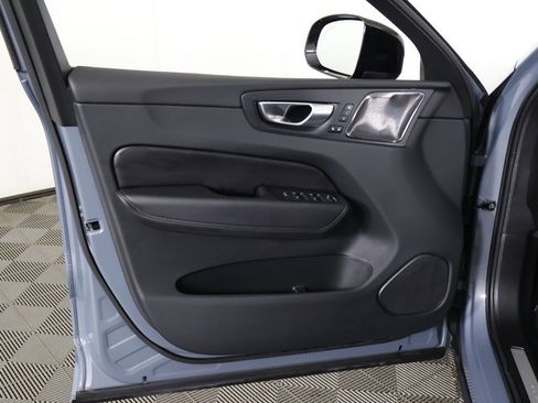 Used 2024 Volvo XC60 B5 Plus image 26