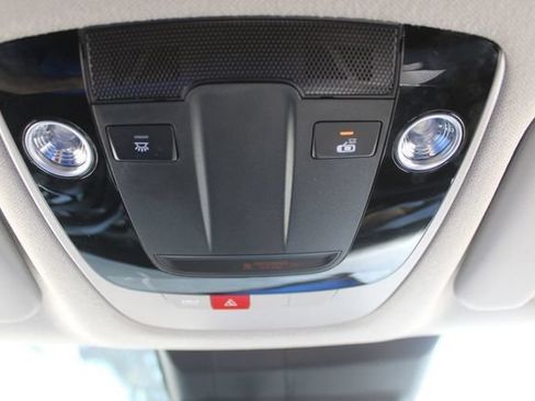 Used 2024 Kia Seltos S FWD image 47