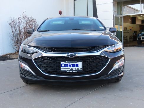 Used 2022 Chevrolet Malibu RS image 3