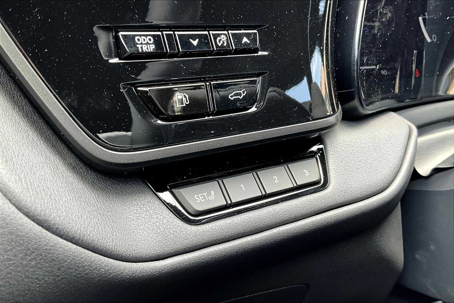 Certified 2025 Lexus TX 350 AWD w/ Technology Package image 15